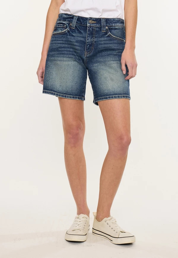 KanCan™ High Rise Relaxed 7in Mom Short | Maurices
