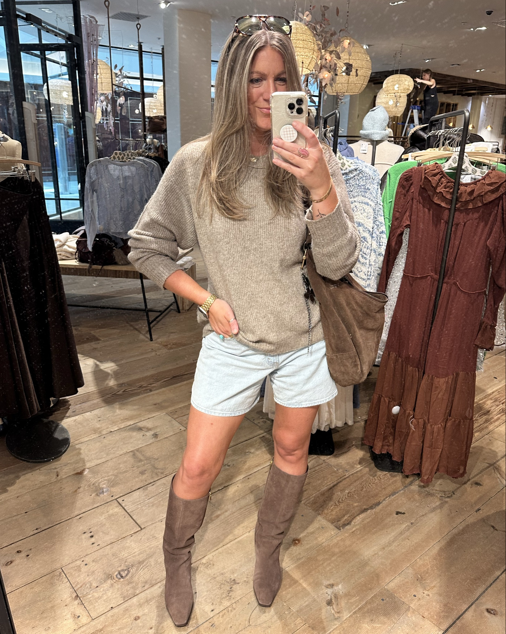 What I wore spending the day shopping in the city with mom (and the new necklace I bought) 
✨large sweater
✨30 curve shorts
✨11 boots (2 diff links bc they offer different colors and widths) walked over 11k steps and no pain 🙌🏻

#LTKSeasonal #LTKTall #LTKOver40