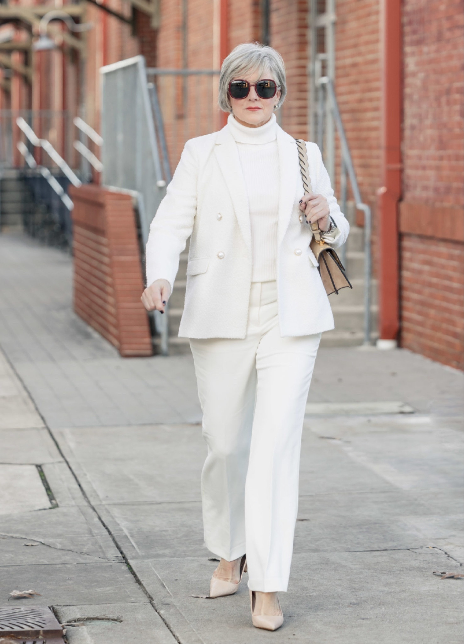 Monochromatic style

#LTKSeasonal #LTKFind