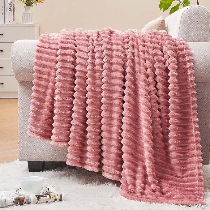 BEDELITE Fleece Throw Blanket for Couch – 3D Ribbed Jacquard Soft and Warm Decorative Fuzzy Bla... | Amazon (US)