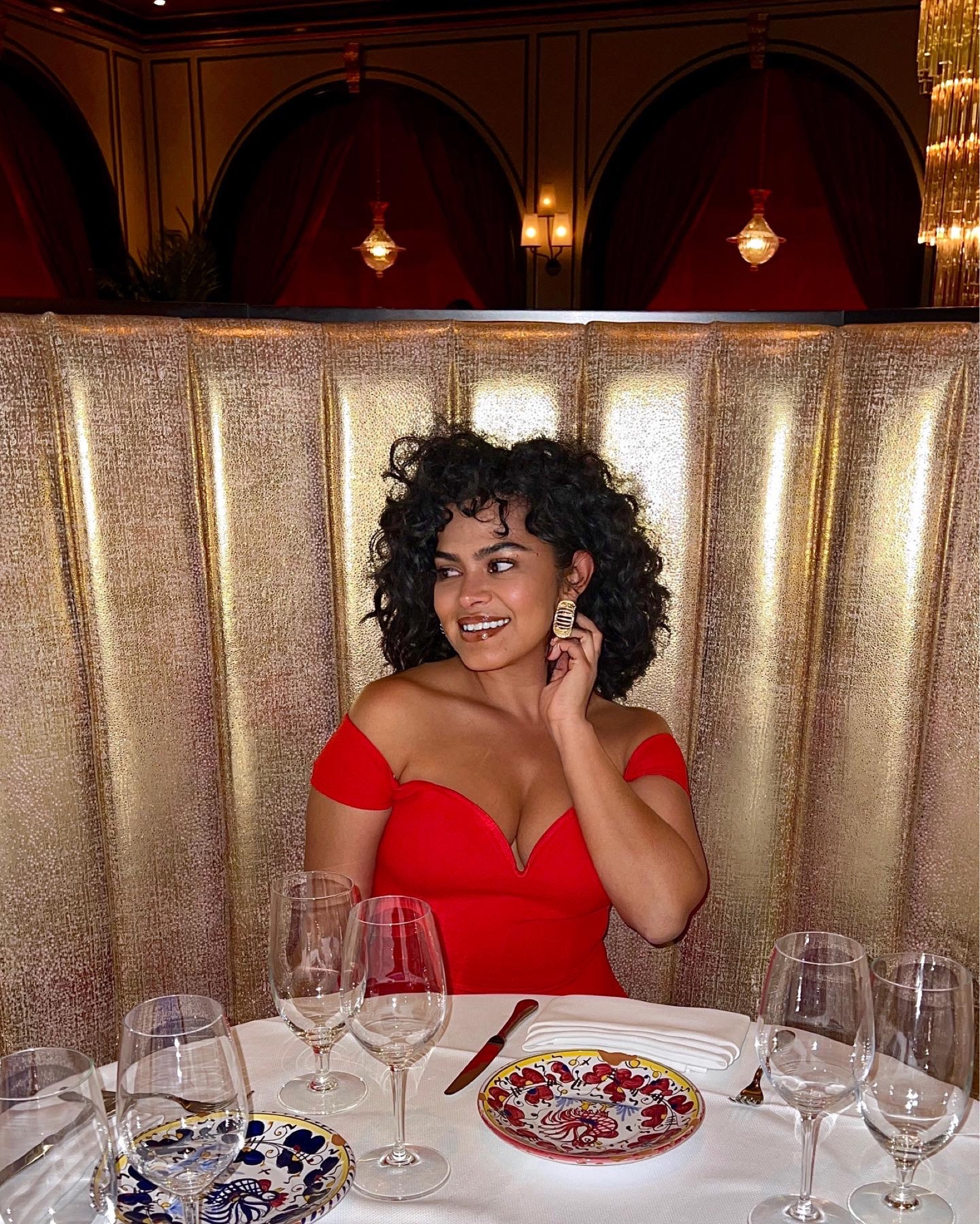 The perfect Valentine’s Day dress ; red dress; classy dress; pretty woman dress; long red dress; stretchy dress 

#LTKtravel #LTKeurope #LTKunder50