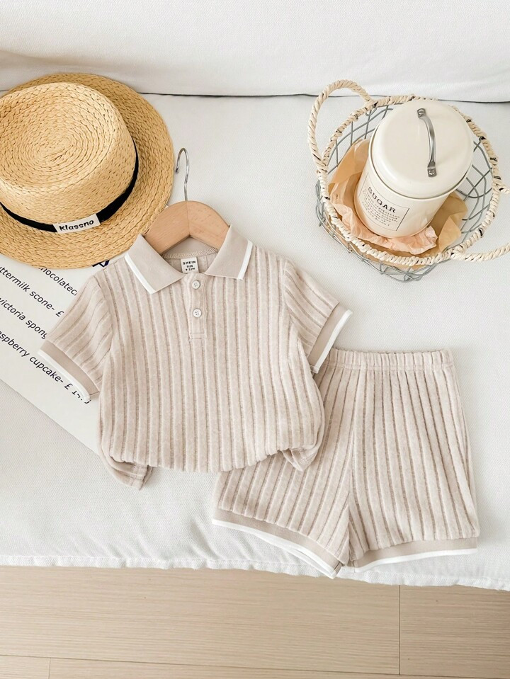 SHEIN 2pcs Baby Boy Set: Solid Color Knitted Soft Turndown Collar Short Sleeve Henley Top And Elastic Waist Shorts | SHEIN