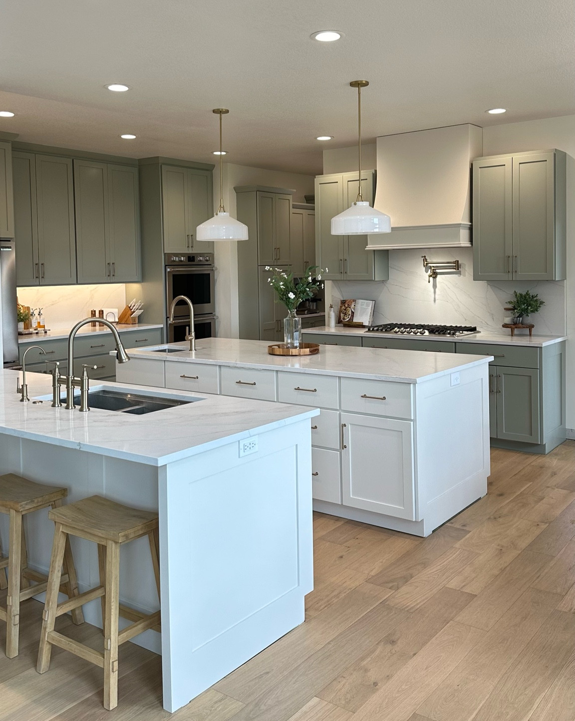 Shop our finished kitchen renovation for an elevated, yet comfortable and inviting, feel for your space!

#LTKHome