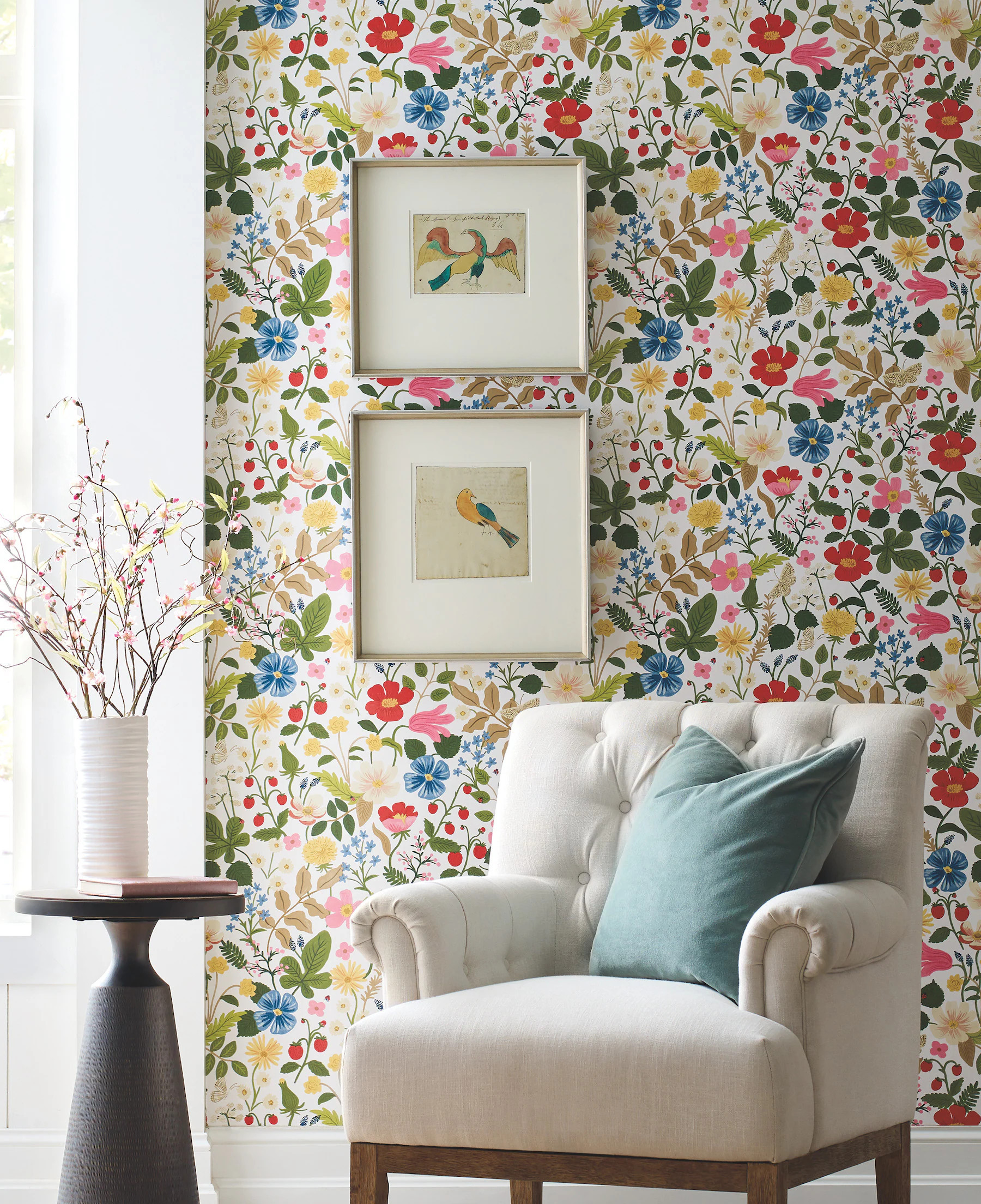 Rifle Paper 60.8-Sq. Feet White Paper Floral Unpasted Wallpaper | RP7354 | Lowe's