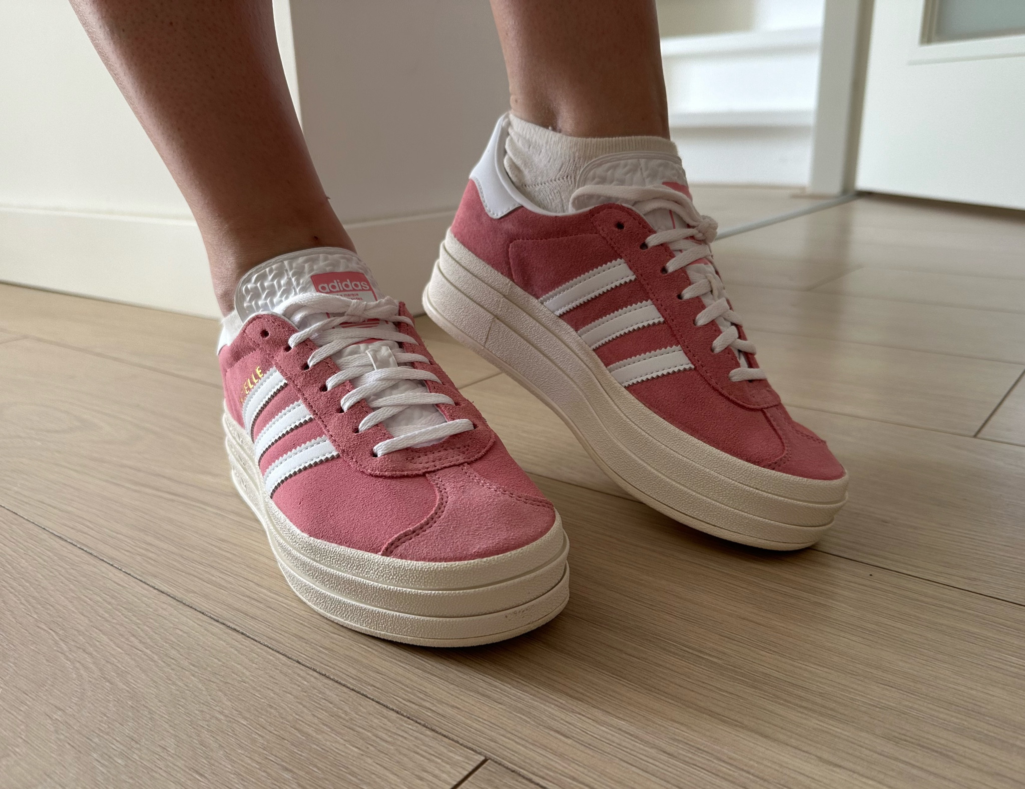 Pink adidas gazelle bold sneakers 🎀 adorable!!



#LTKFestival #LTKShoeCrush #LTKStyleTip