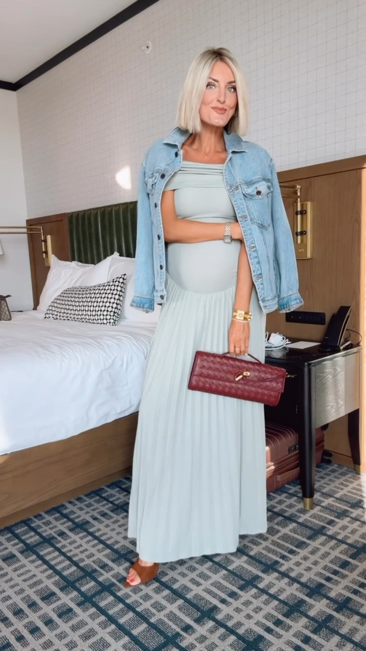 I wore this to one of our events last night at LTK Con! Wearing size S in this dress!

Loverly Grey, Shopbop, LTK Con, event dress, denim jacket 

#LTKCon #LTKStyleTip