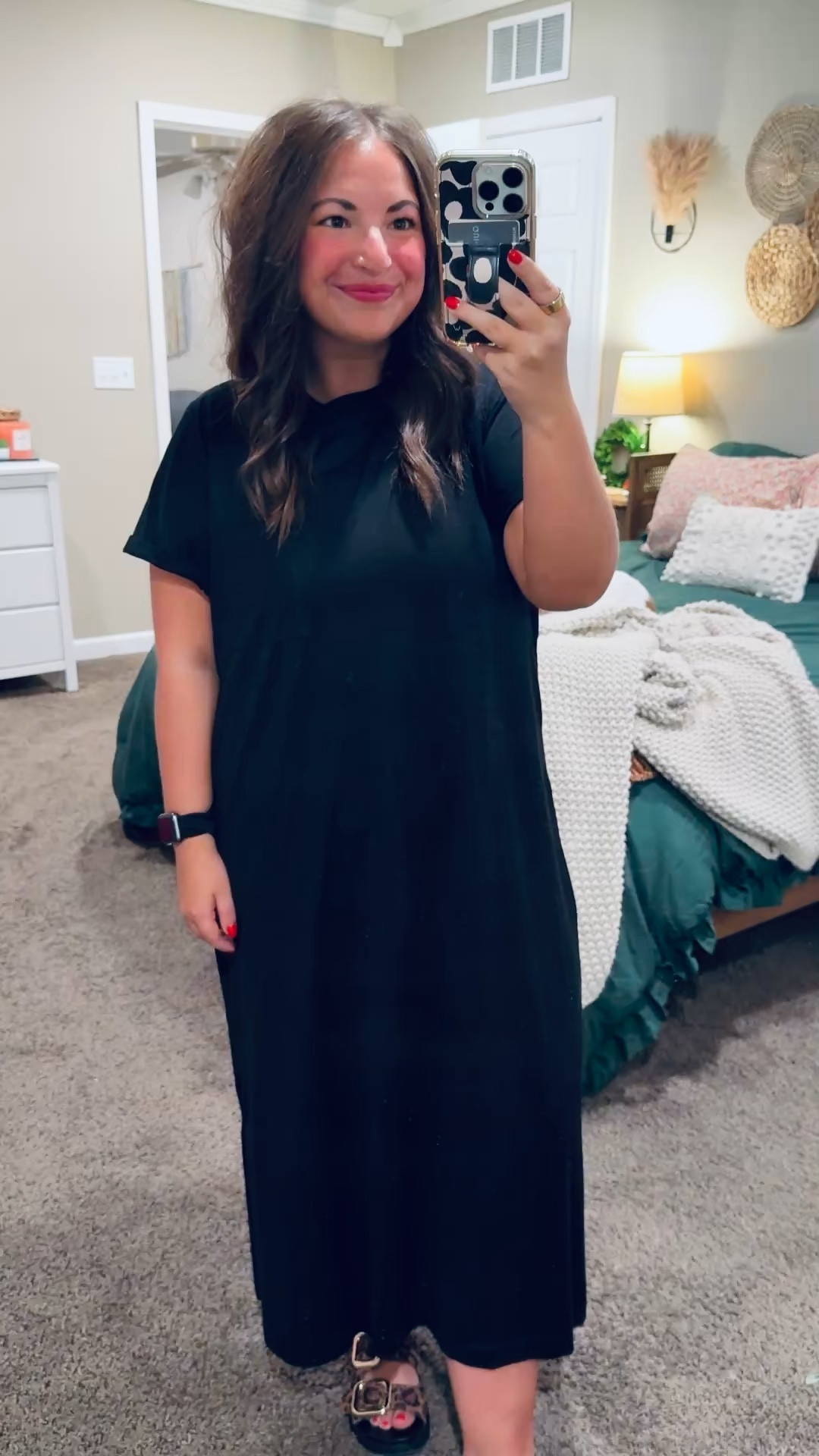simple + comfy + affordable = yes please 🤍 this walmart t-shirt dress is the easiest outfit you’ll wear all season!

sandals: fit true to size // wearing a 5
dress: fits true to size // wearing an XL 

 

#LTKootd #LTKMidsize #LTKWorkwear