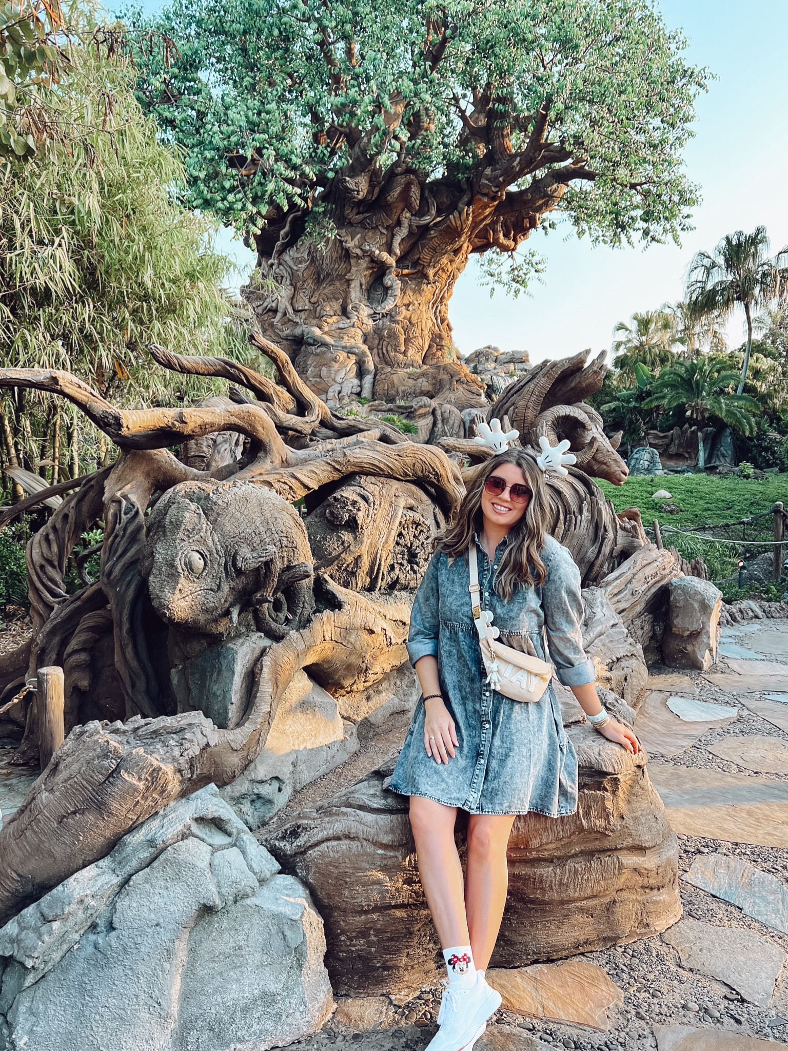 DAK outfit inspo 💚✨

#disneyoutfit #animalkingdomoutfit #disneyworldoutfit #disneyootd

#LTKFindsUnder100