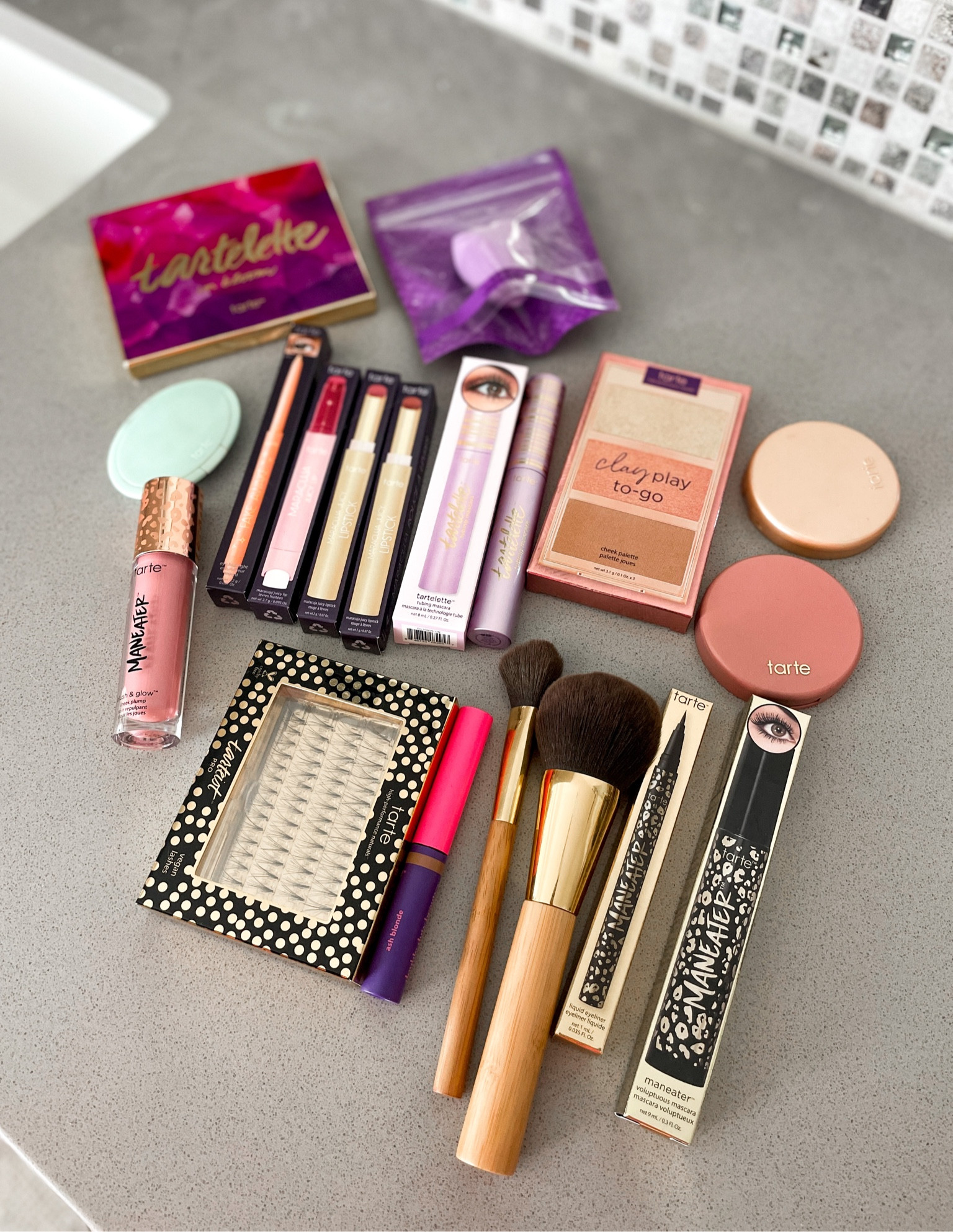 Tarte beauty 40% off + free ship with code CYBER 

#LTKsalealert #LTKunder50 #LTKbeauty