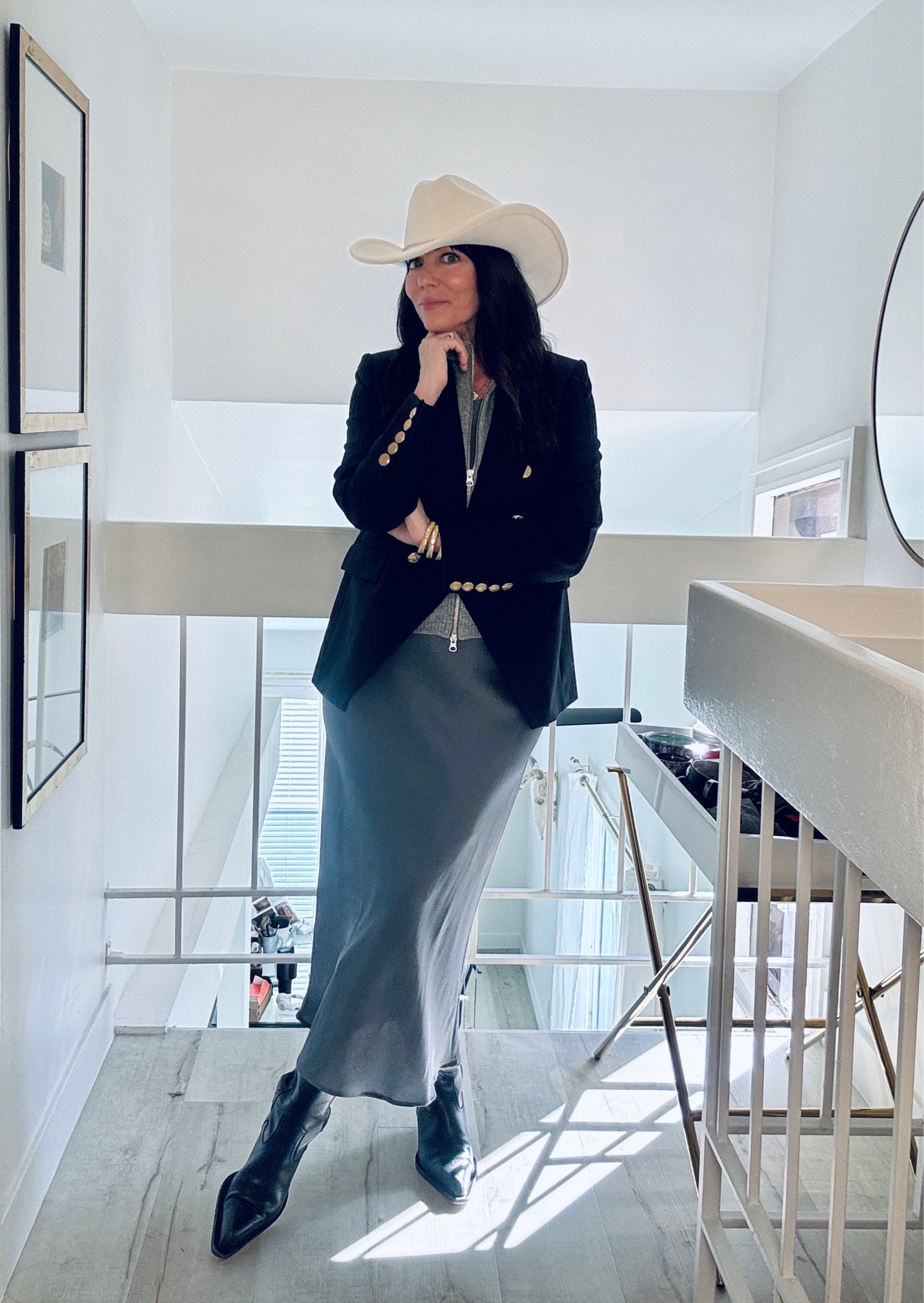 I found the best kept secret!! Incredible luxury & value ♥️ you could easily wear this dress to a wedding with a pashmina and heels🙌

#LTKWorkwear #LTKWedding #LTKFindsUnder100