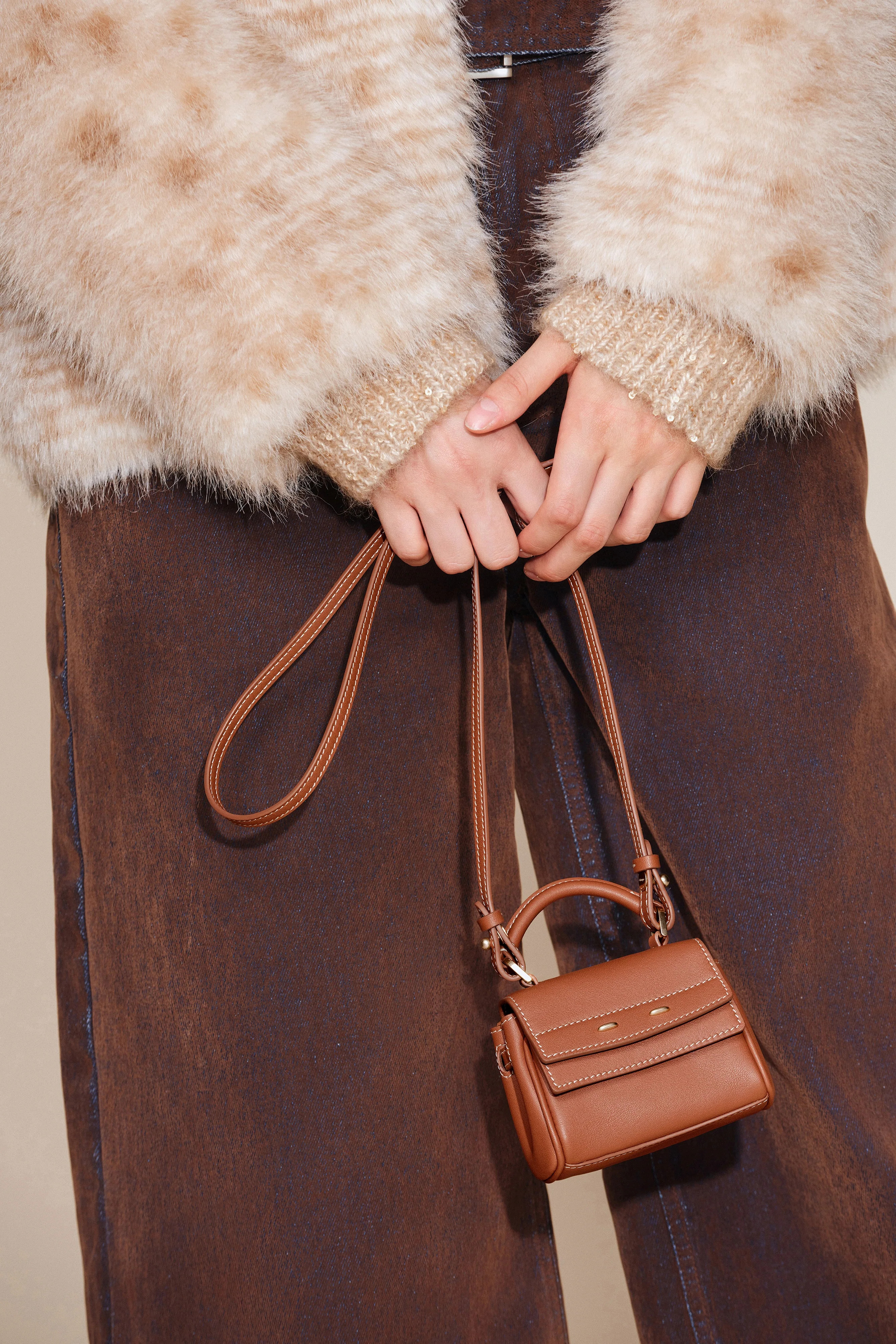 Rialto Mini Charm Bag in Top-grain Nappa Cowhide Leather | Fabrique