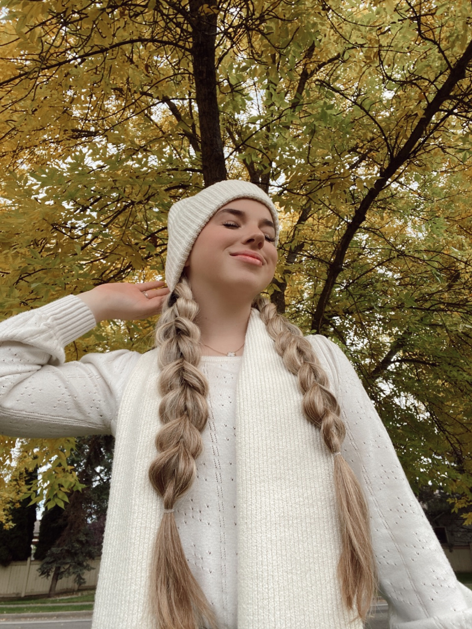 the softest + thickest beanie/scarf set from target !! 🤍🕊️

#LTKGiftGuide #LTKHoliday #LTKSeasonal