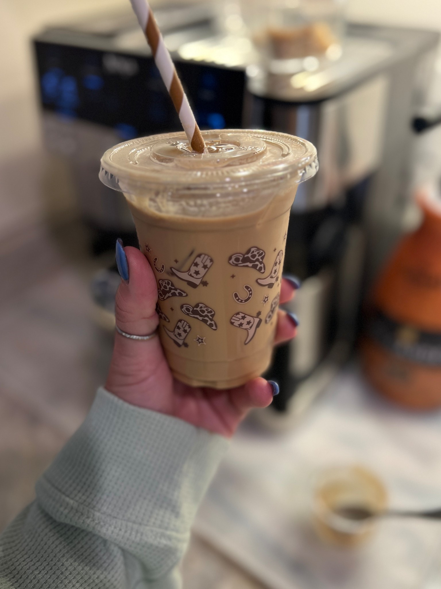 If you’re an everyday coffee drinker like me - these cute disposable cups are wonderful for on the go!!! #coffee #coffeecups #partysupplies #cowgirlparty #westernthemedparty

#LTKFindsUnder50 #LTKParties #LTKSeasonal