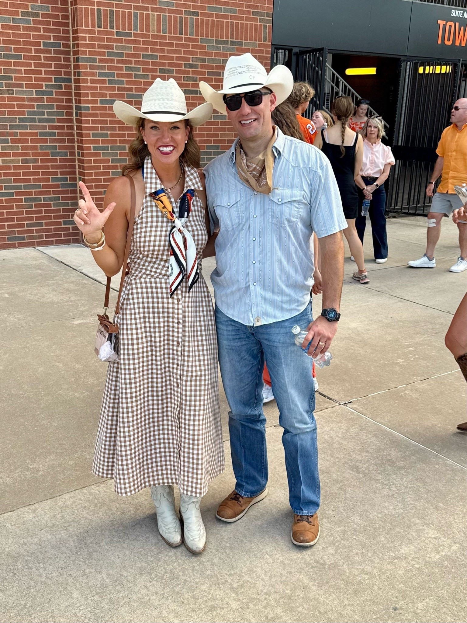 Game day outfit to cheer on the cowboys!