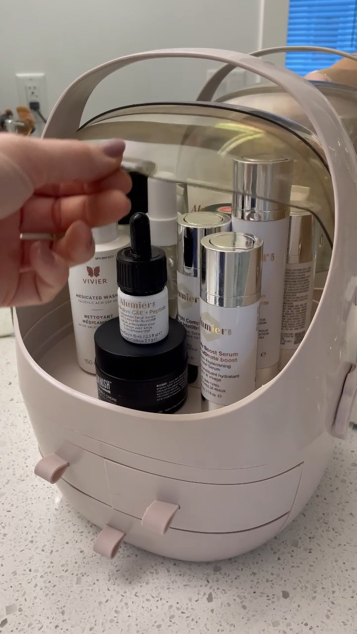 Loving this new cosmetic organizer!!!!!! Keeping my life so organized and adorable. 🥰 

#LTKbeauty