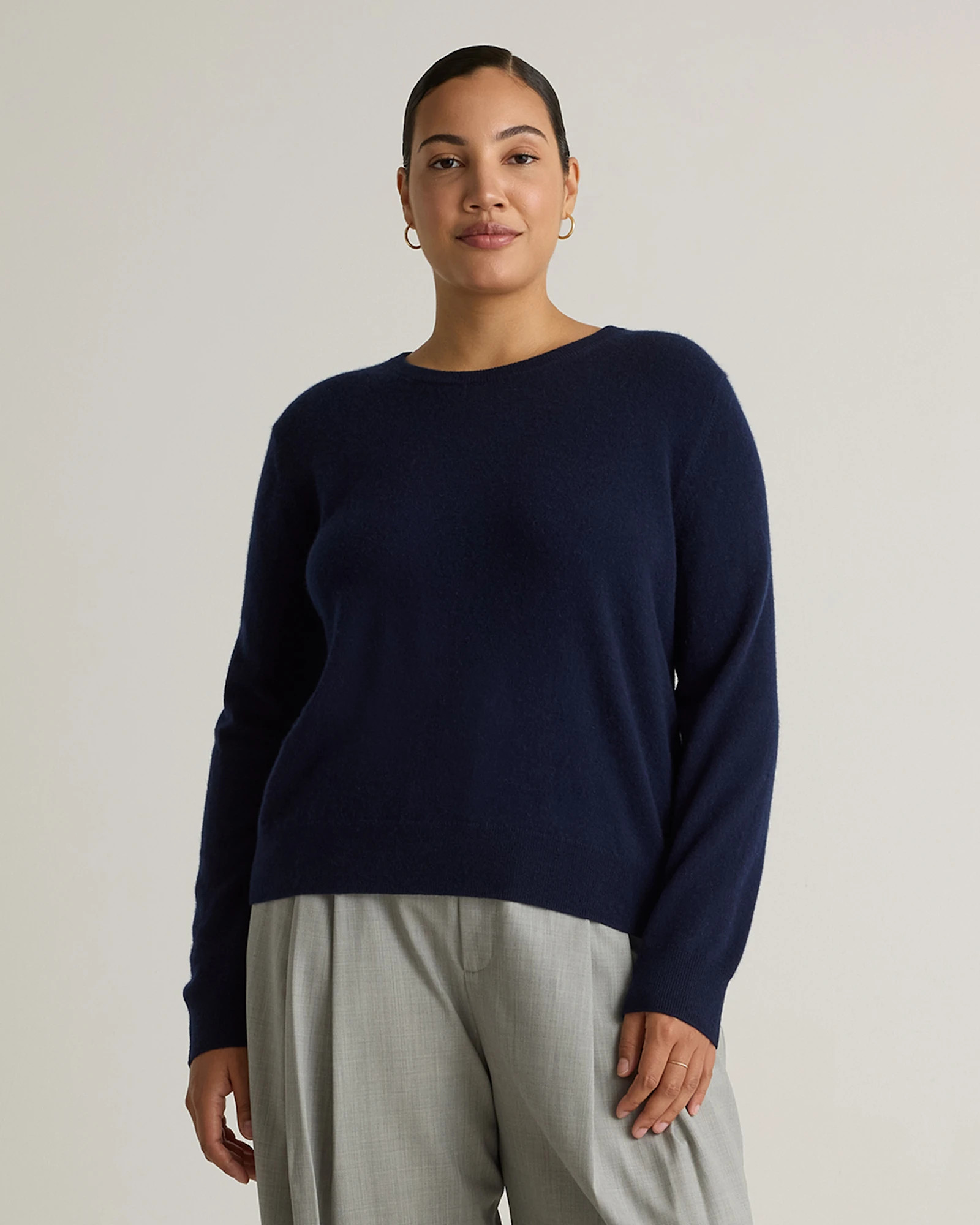 Quince | The Cashmere Crewneck in Charcoal | 100% Grade A Cashmere Sweater - Size Large | Quince