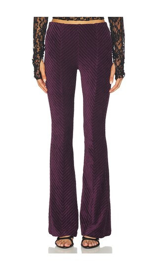 Free People Penny Pull On Velvet Pant in Purple. - size L | Revolve Clothing (Global)