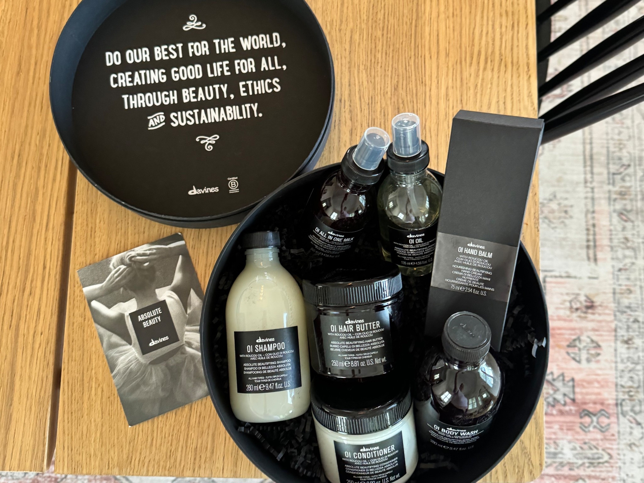 gifts from Davines OI collection 👩‍🦳🎀

#LTKPlusSize #LTKStyleTip #LTKBeauty