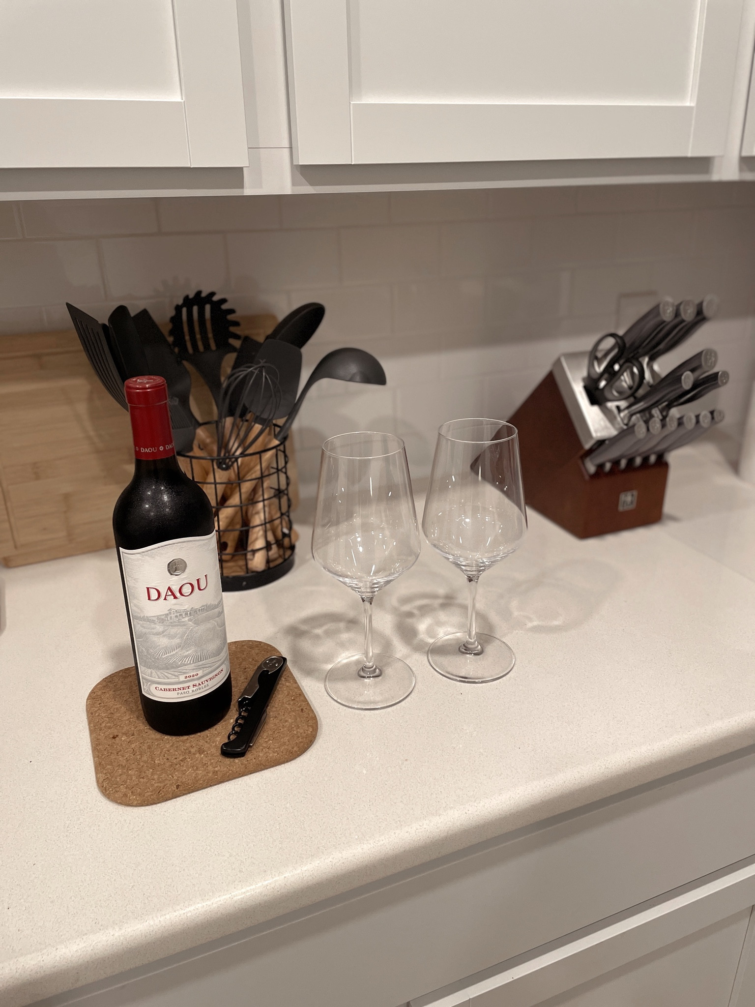 Universal wine glasses.

wine glass // amazon wine glasses // christmas gift idea // hostess gift idea

#LTKhome #LTKGiftGuide #LTKfindsunder100