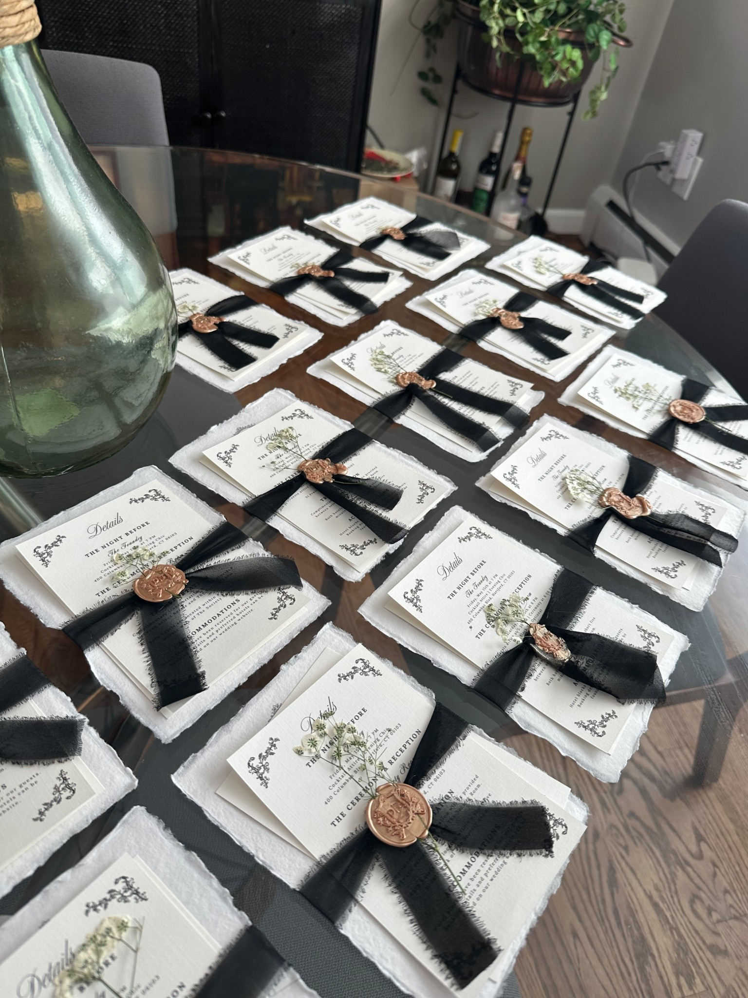 wedding invitations 🖤🦢

#LTKWedding