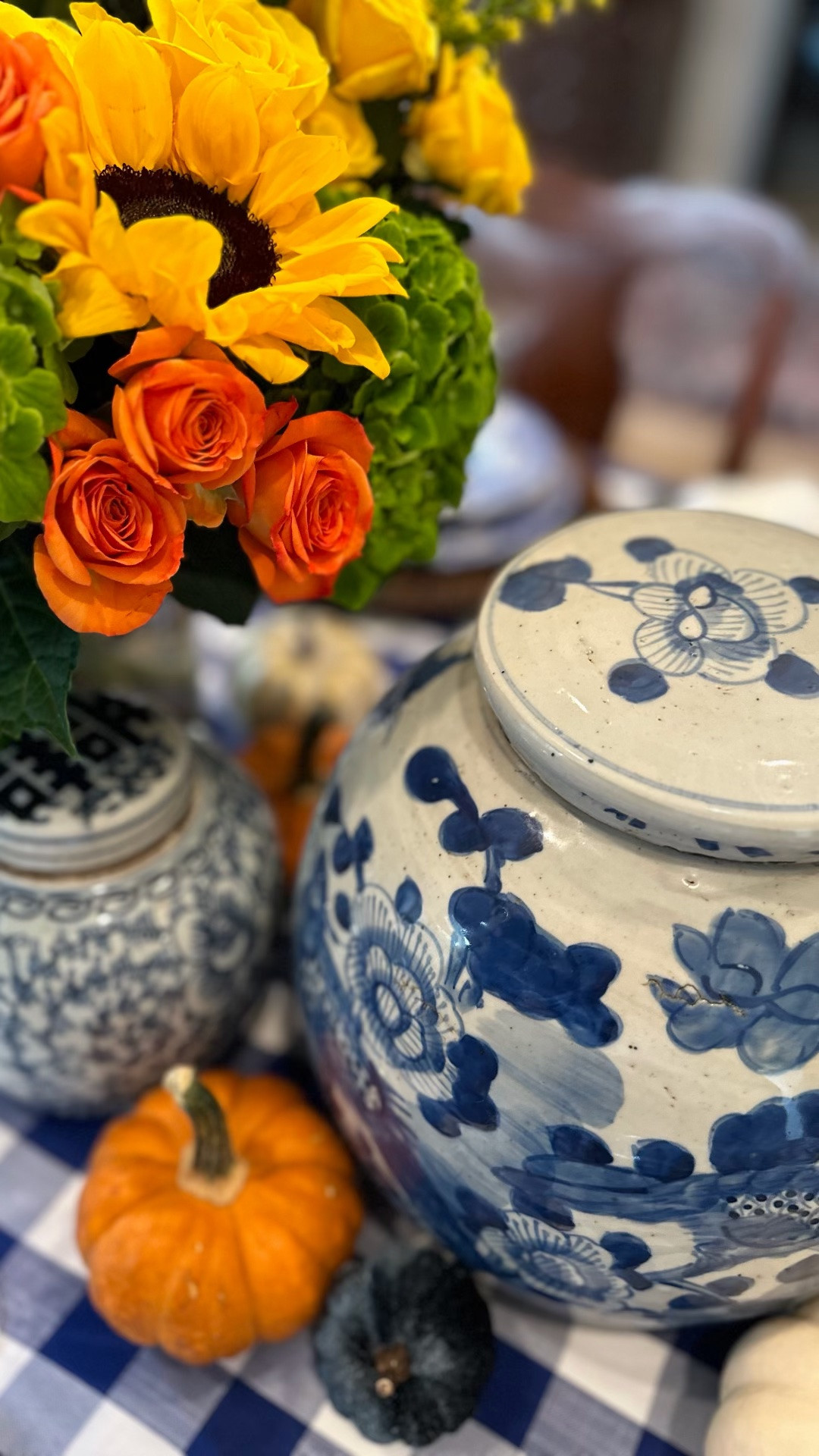 If you love blue and white like I love blue and white y’all need to grab this gorgeous jar while it is in stock. It has literally been out of stock for months and I’m not sure how long they will have them. I have 3. I use two on my bookshelves and one for flower arrangements or just to put at the center of a table. The price is amazing and the quality is fantastic! ￼