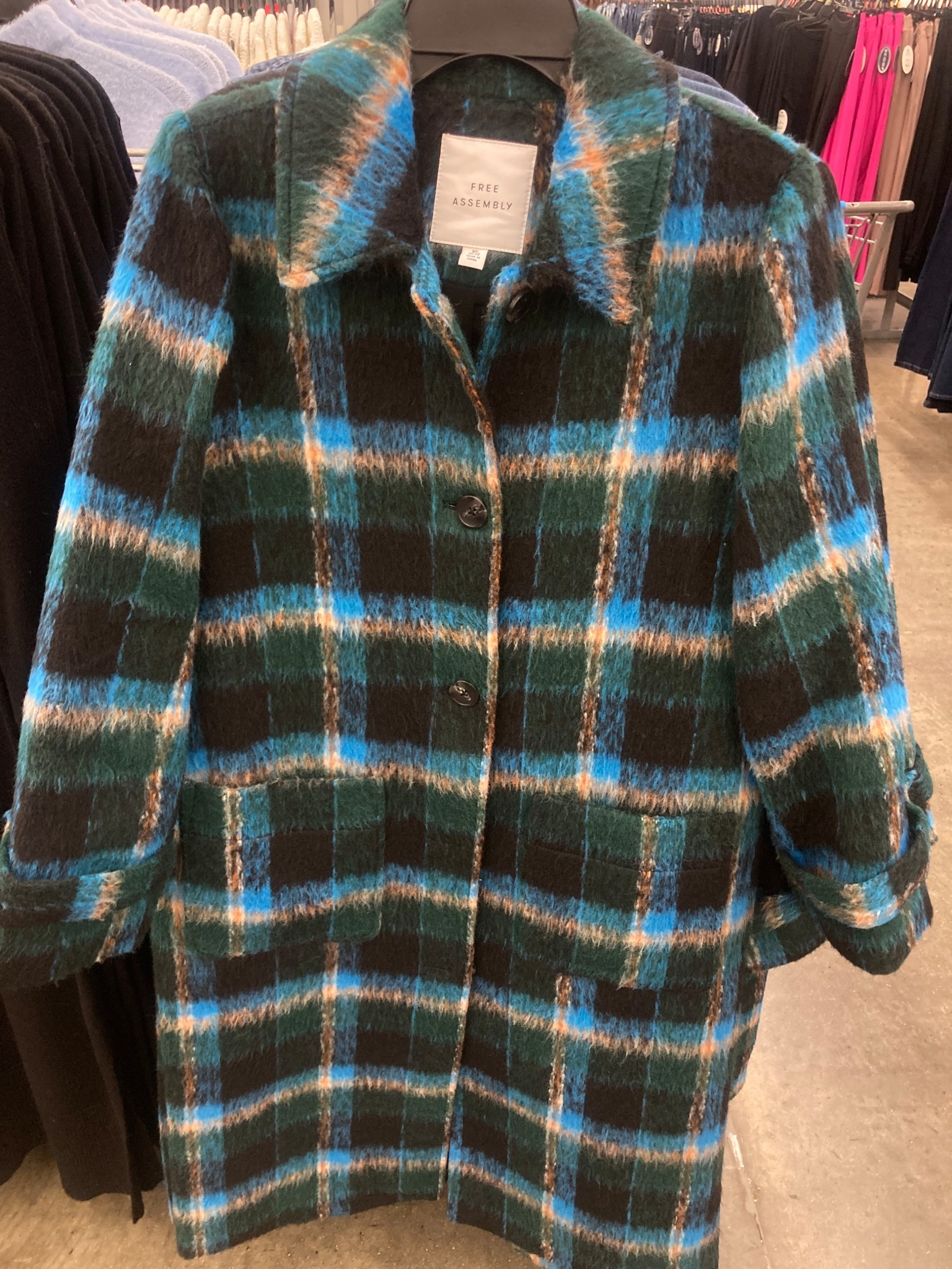 Check(ered) this out 🖤 The cutest coats of the season are here!”
“Cozy, cute, and checkered to perfection

#LTKStyleTip #LTKPlusSize #LTKOver40