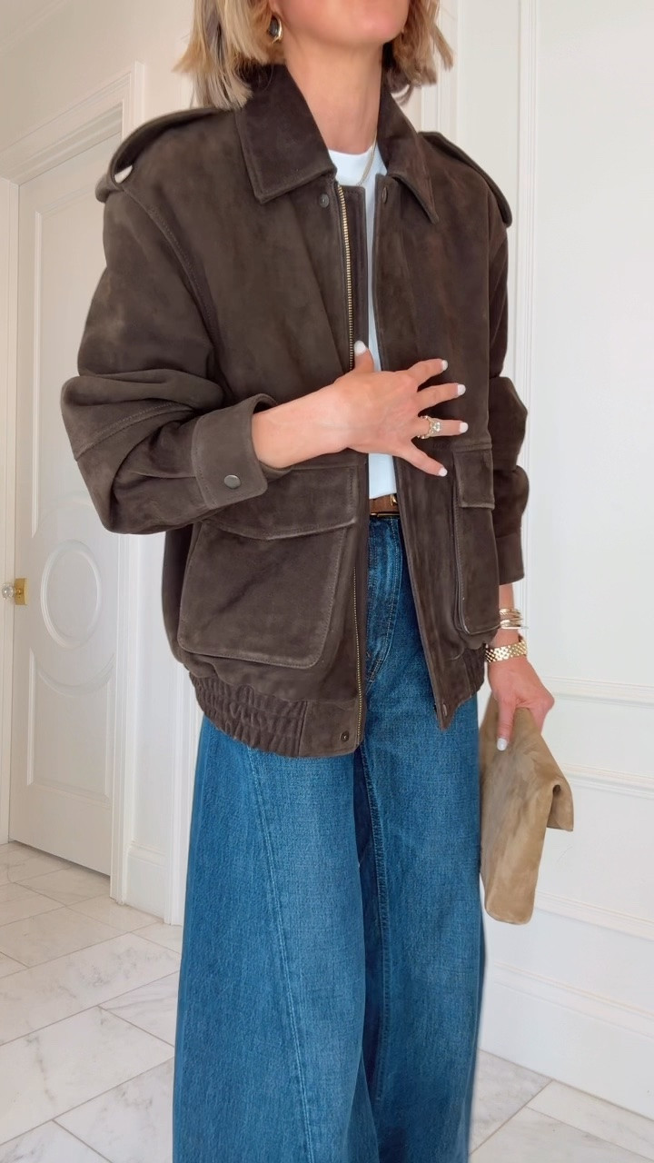 Suede is one of my favorite fall styles and this jacket from @Aritzia is so perfect! I’m wearing size small.