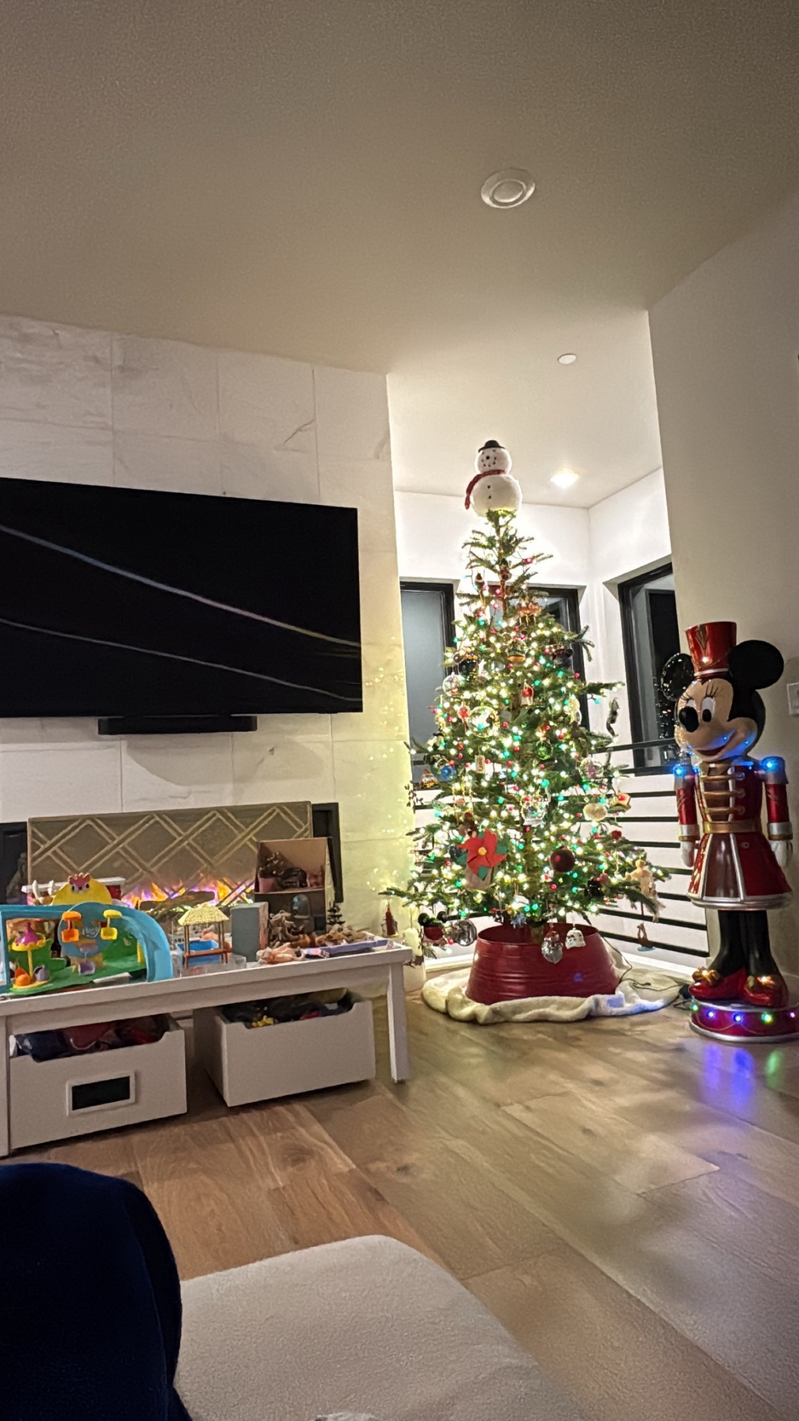 Minnie Mouse Christmas  

#LTKHoliday #LTKGiftGuide #LTKHome