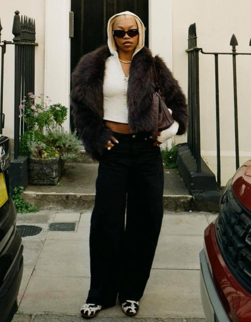 Kunstfelljacke - Jacken und Trenchcoats - Damen | Bershka DE