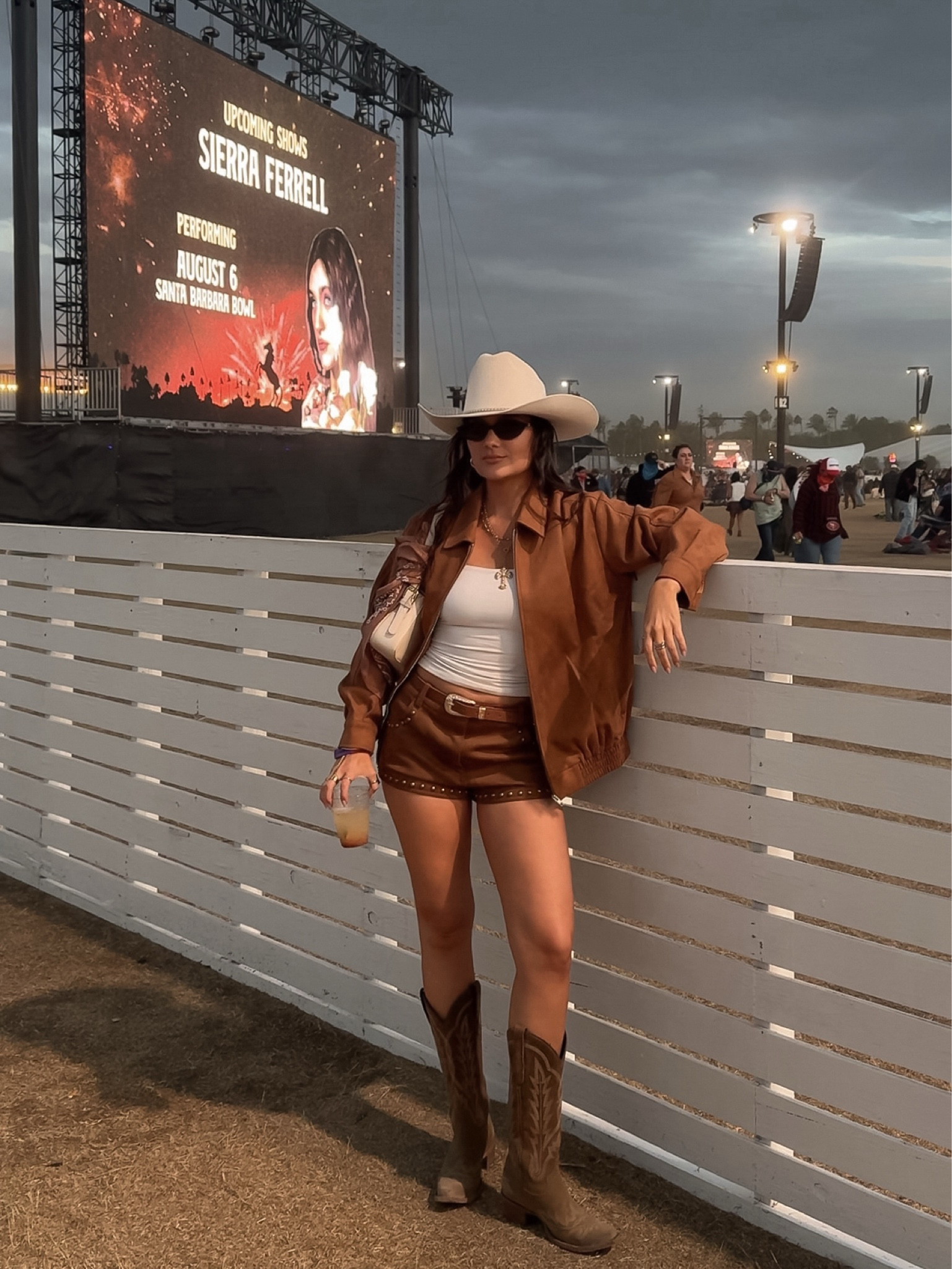 stagecoach outfit | suede and studs 

#stagecoach #festivaloutfits #festivalseason #countryconcert

#LTKootd #LTKSeasonal