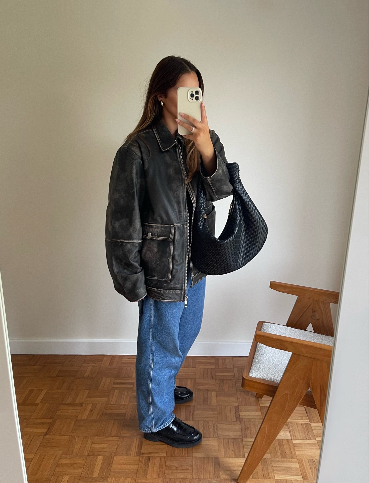 autumn winter outfit leather jacket blue jeans Bottega Veneta dupes 

#LTKSeasonal