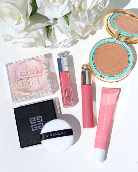 Some luxury favorites 💕🌸💝🧸

What are some of your beauty favorites that totaly worth a price tag? 🏷️

@diorbeauty dior addict lip maximizer in 030 
@rarebeauty tinted lip oil in hope
@summerfridays lip butter balm in pink sugar
@givenchybeauty prisme libre loose powder in 3 voile rose
@guccibeauty bronzing powder in 03

💝🎀💕🧸💝🎀💕🧸💝🎀💕🧸

#sephora #sephorahaul #sephoracanada #dior #diorbeauty #summerfridays #rarebeauty #rarebeautybyselenagomez #givenchybeauty #givenchy #gucci #guccibeauty #makeupaddict #makeupfanatic1 #beautylovers #beautybloggers #beautycommunity #girlythings #prettythings #girlygirly #ａｅｓｔｈｅｔｉｃ #thatgirlaesthetic #aesthetically #diorlipmaximizer #diorbeautylovers #softgirlaesthetic #pinkaesthetic #dioraddict 



#LTKGiftGuide #LTKFind #LTKbeauty