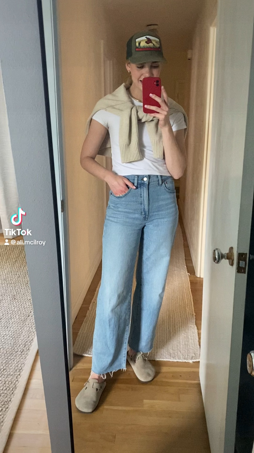 casual, relaxed Sunday outfit 👖
#coolgirl #style #inspiration #easy #outfit #denim #lightwash #jeans #bluejeans #rawhem #comfortable #wideleg #clog #birkenstock #madewellsale #

#LTKstyletip #LTKsalealert #LTKfindsunder100