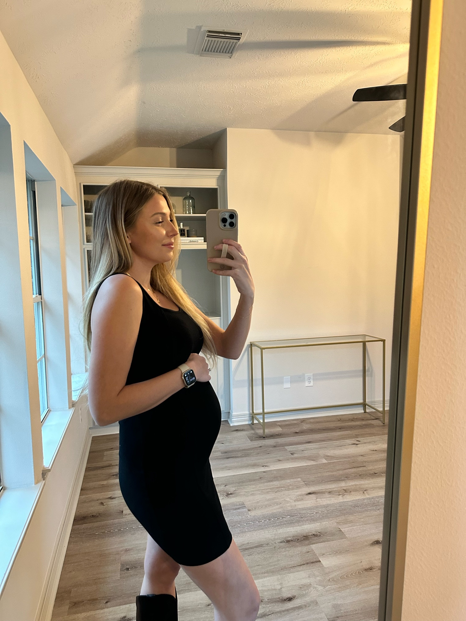 Bump friendly bodycon dress in M


#LTKbump #LTKstyletip #LTKunder50