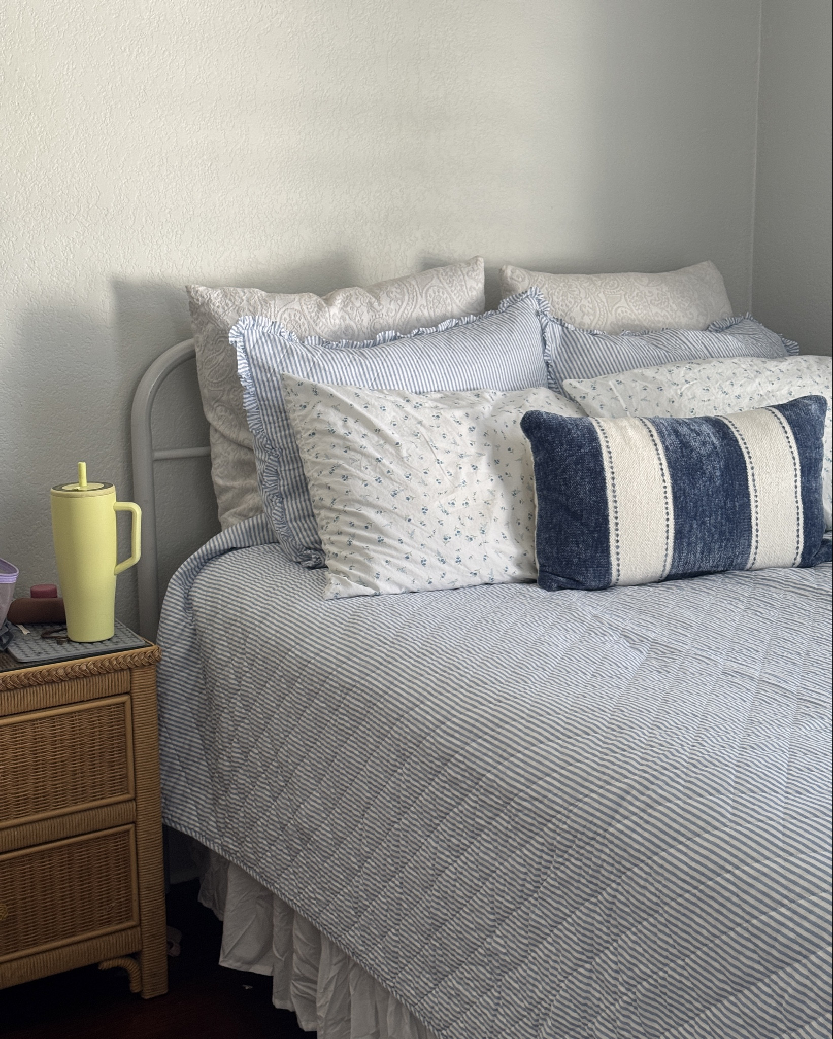 the cutest coastal cottage bedding combo! 

#LTKHome #LTKSeasonal #LTKFindsUnder50