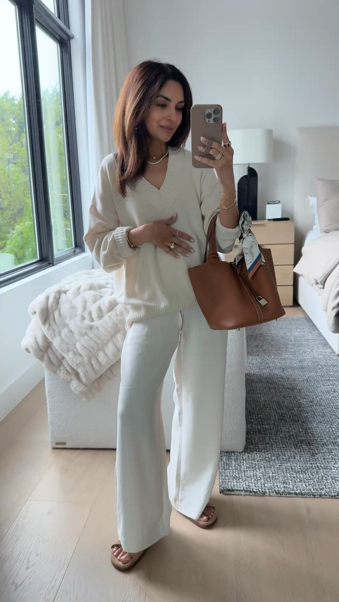 I'm wearing an xs short length in these viral pull on style pants & xs in lightweight cashmere sweater. My favorite comfy chic look! 

#LTKPetite #LTKOver40