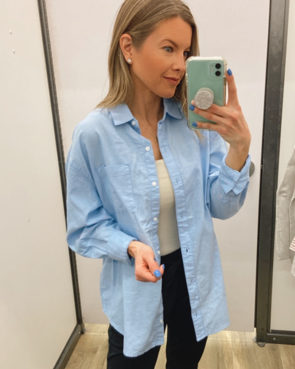 Cute oversized blue oxford button-down shirt

#LTKSeasonal #LTKunder50 #LTKstyletip