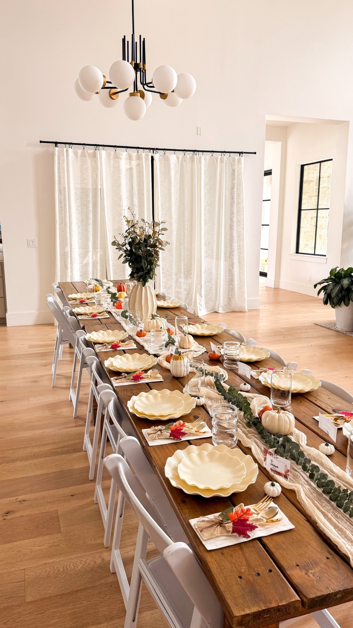 Everything about this Thanksgiving table just feels right!🤎 #LTKHoliday #LTKFoodie #LTKSeasonal #LTKMomLife #LTKFindsUnder50

#LTKfoodie #LTKSeasonal #LTKHoliday
