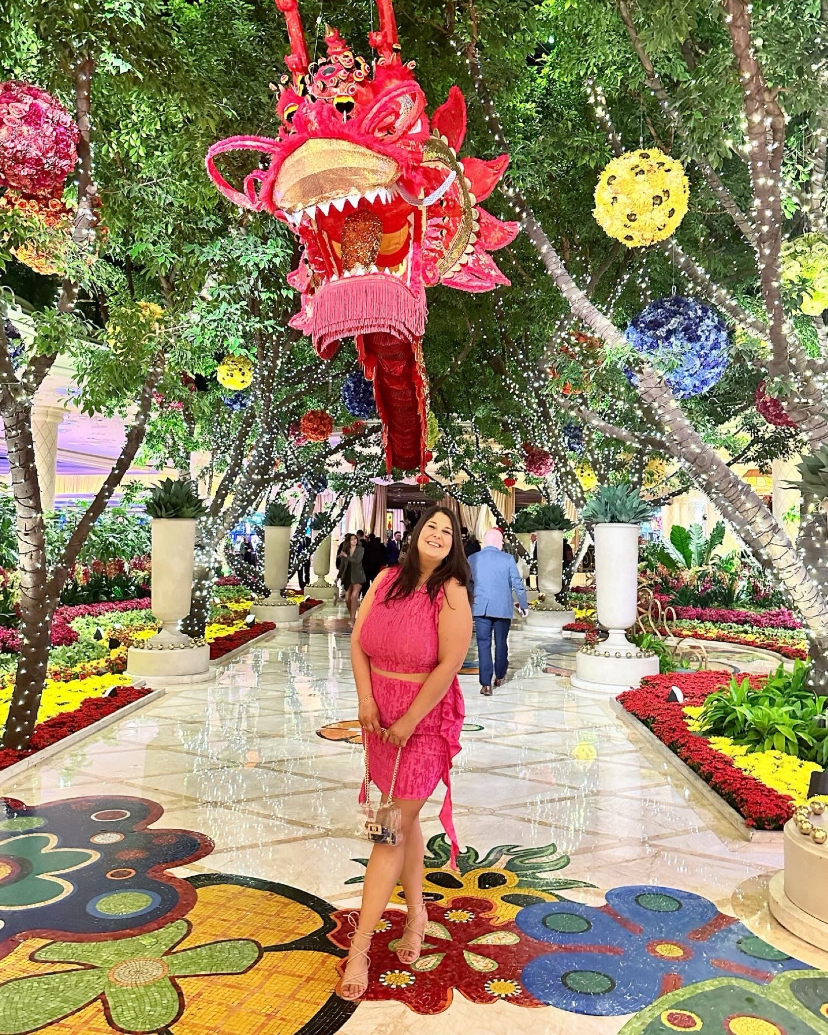 Daytime Vegas monochromatic fun set! Plus size friendly :)

#LTKfindsunder50 #LTKplussize #LTKparties