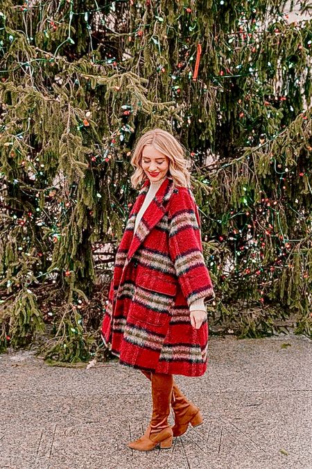Oversized coats are the best! Throw one over some workout clothes and in an instant you look chic!

#LTKfindsunder100 #LTKfindsunder50 #LTKHoliday