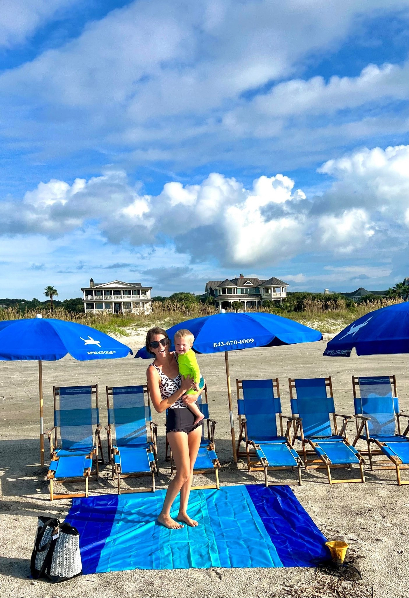 This oversized beach blanket is a must-have for every family beach trip! Grab it now for under $12!
#beachmusthaves #familytravel #onsalenow #amazonfinds

#LTKsalealert #LTKtravel #LTKFind