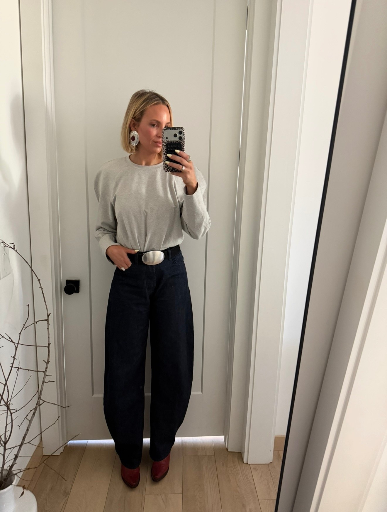 My airport outfit. I am a non-traditionalist. I generally do not wear sweatpants when I travel.￼🤷🏼‍♀️ if you’re in between sizes, size up in these jeans. I’m wearing a medium in the top. ￼ jeans are tall girl friendly. I’m 5'10. ￼



#LTKTall #LTKspring #LTKOver40