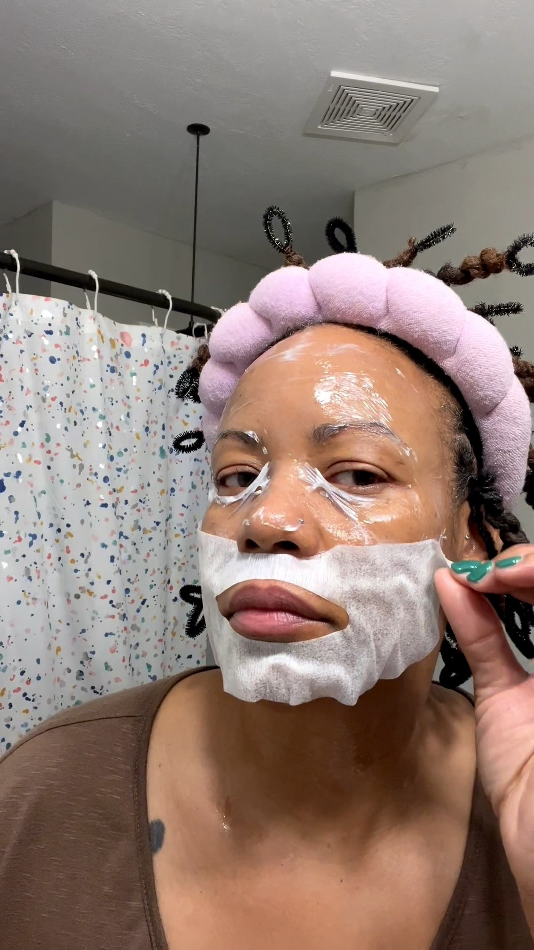 Week 4 is the seal. This is where everything you've done finally locks in. Hydration stays, skin looks smoother, and that glow doesn't disappear by midday. This is the step that makes the results last.
#weekfourglow #hydrationlock #glowthatlasts #skincareresults #athomefacial #kbeautyskincare
#skinbarrierlove #smoothglow
#selfcareglow

#LTKselfcare #LTKBeauty #LTKOver40