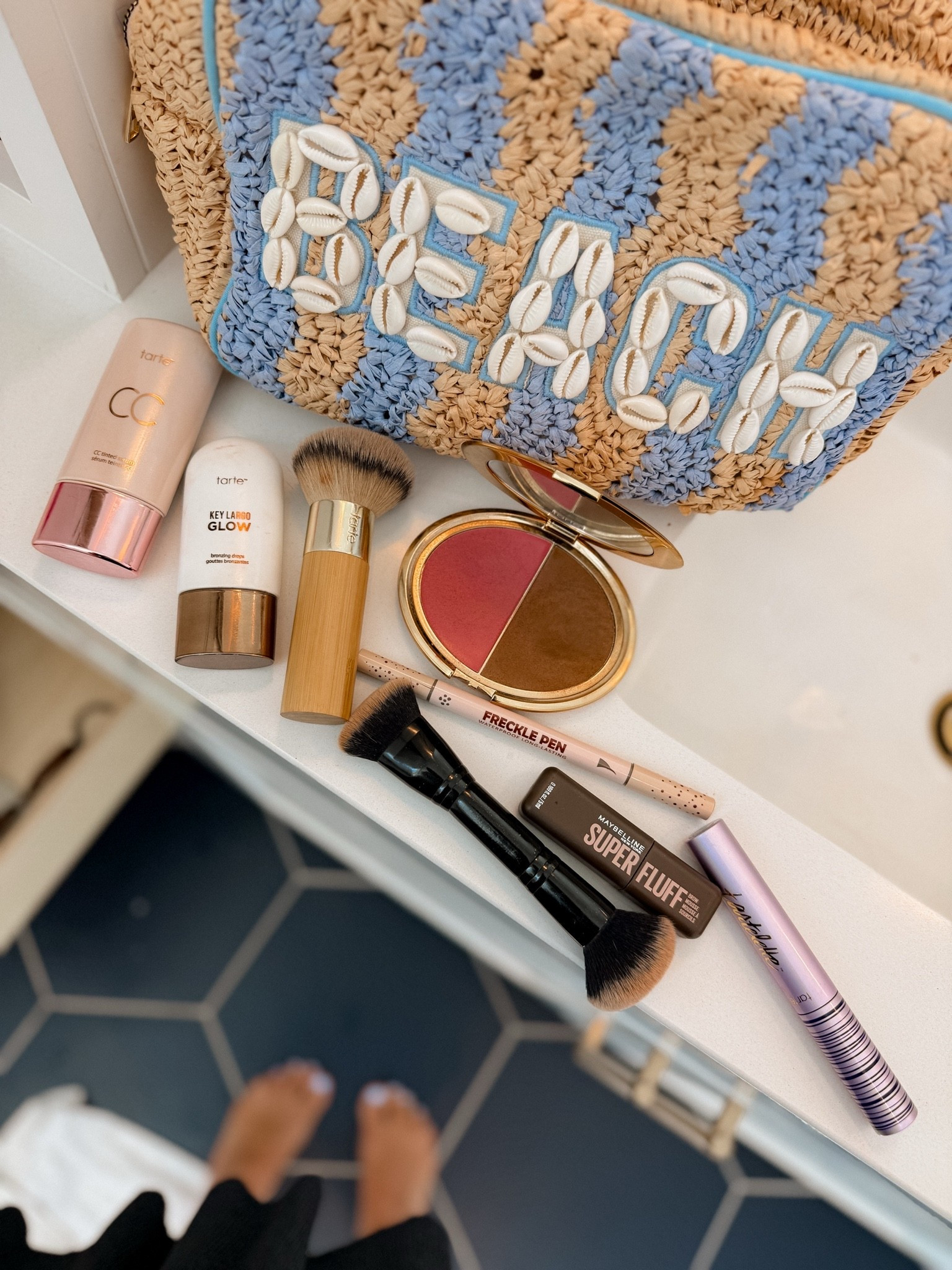 Beach makeup
Is

#LTKOver40 #LTKgrwm #LTKSwim