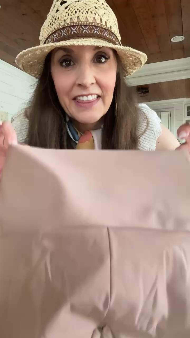 This is the absolute best shape wear! 


Amazon, Amazon finds, women’s undergarments, shape wear, women’s shape wear

#LTKgrwm #LTKootd
