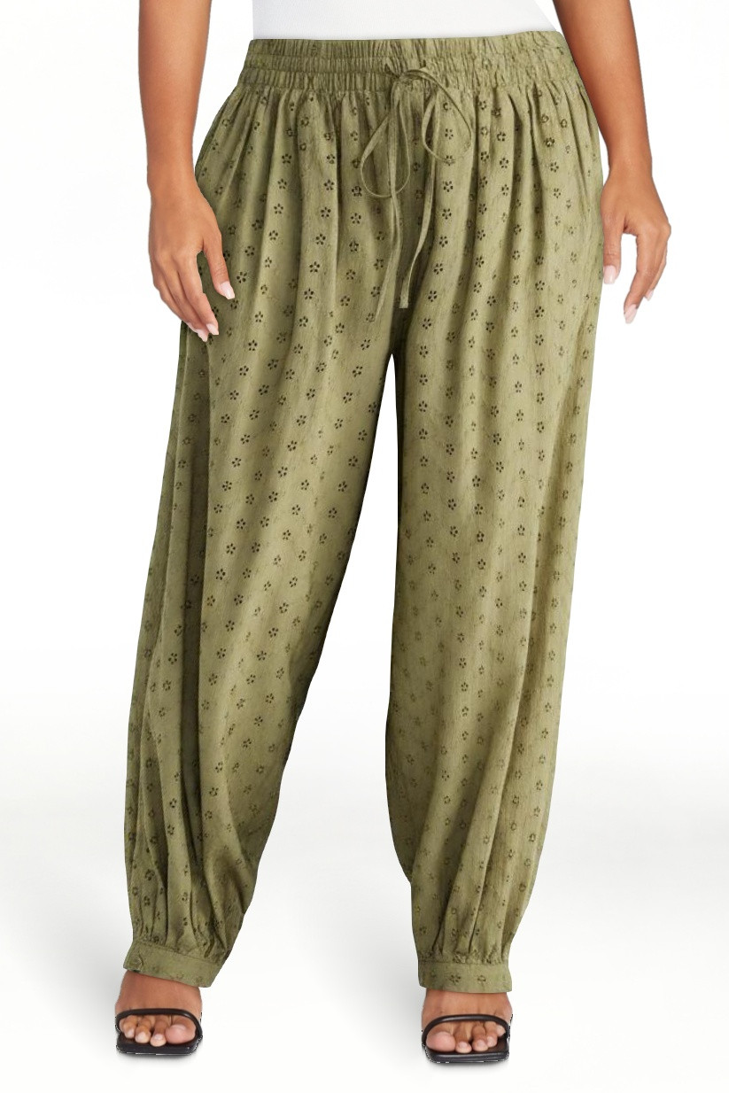 Scoop Women\u2019s and Women's Plus Eyelet Harem Cotton Pants, Sizes XS-4X | Walmart (US)