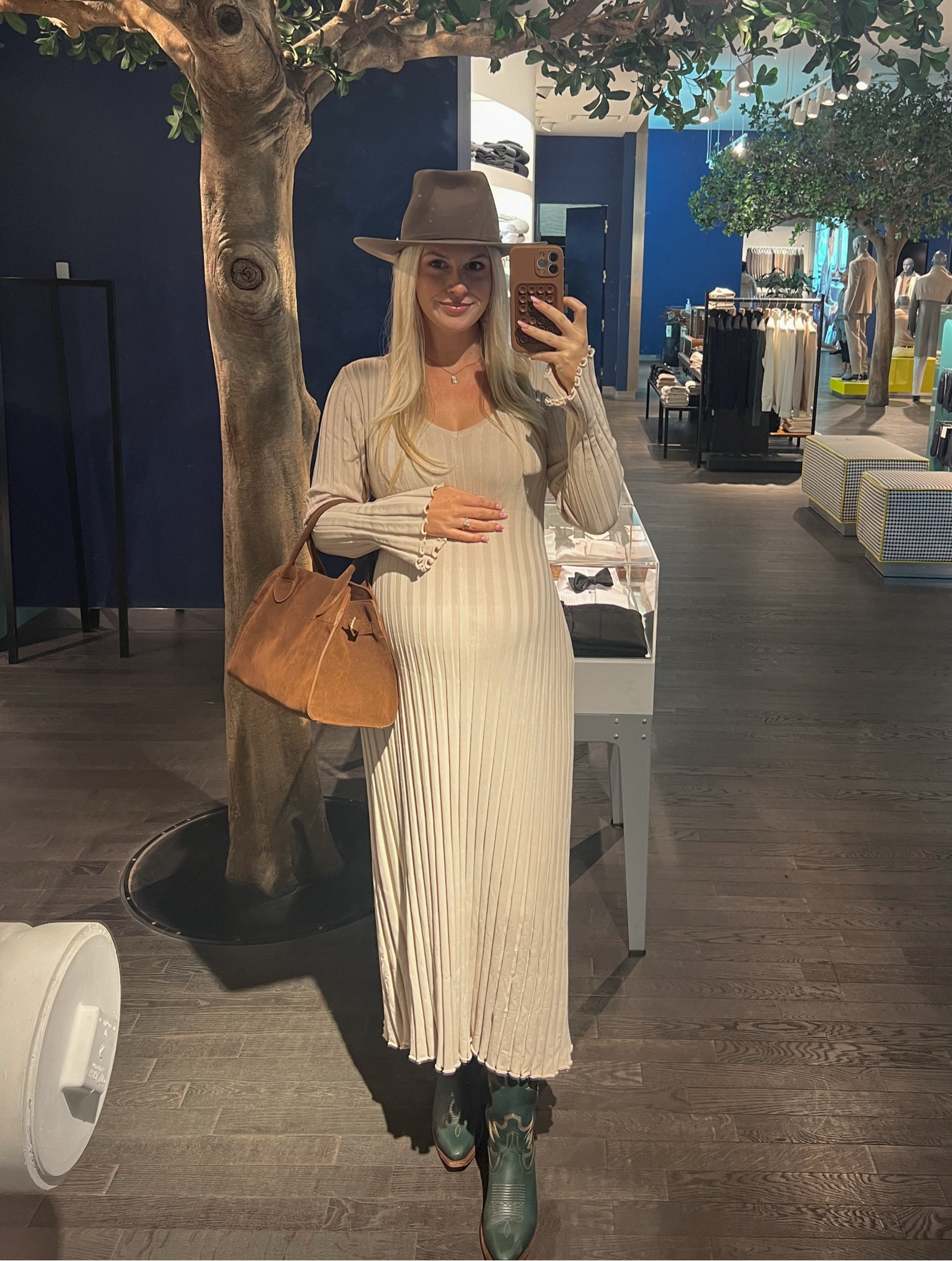 bump fit 🤰🏼🤠🤎
Size s

#LTKSaleAlert #LTKBump