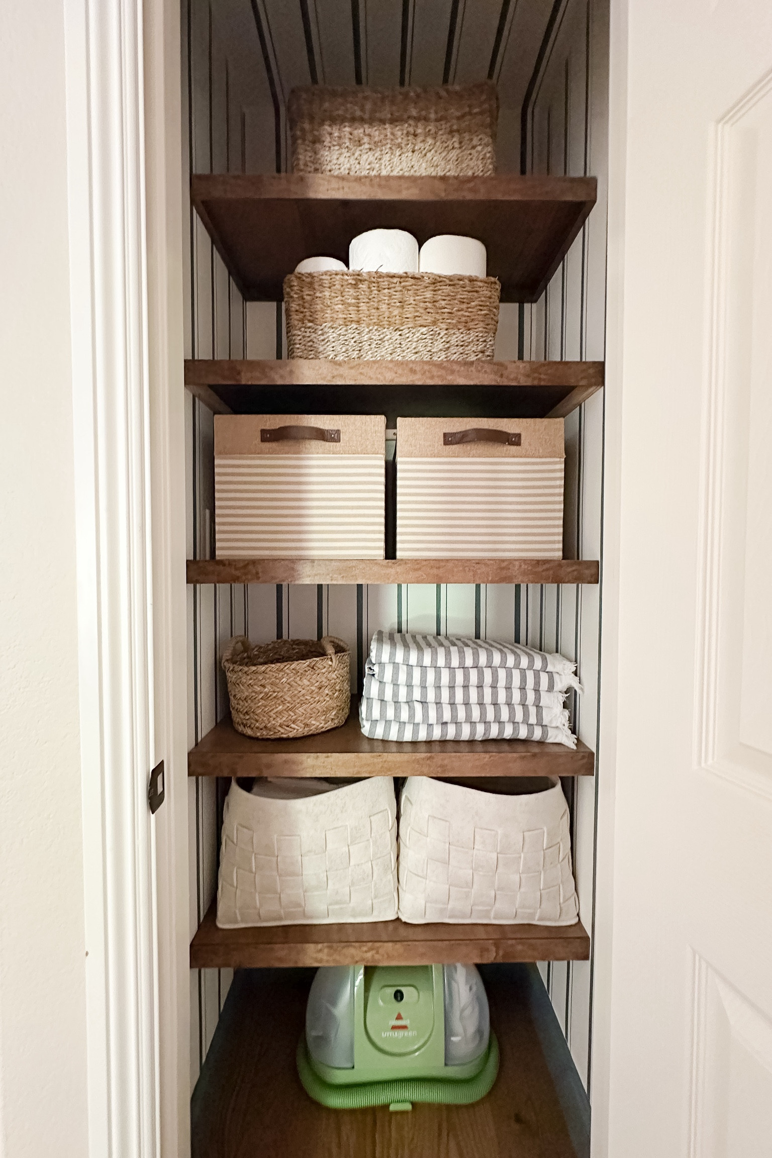 Closet organization

Striped beach towels. Woven baskets. Decorative baskets. Carpet and upholstery cleaner from Bissell.

#LTKHome #LTKSaleAlert
