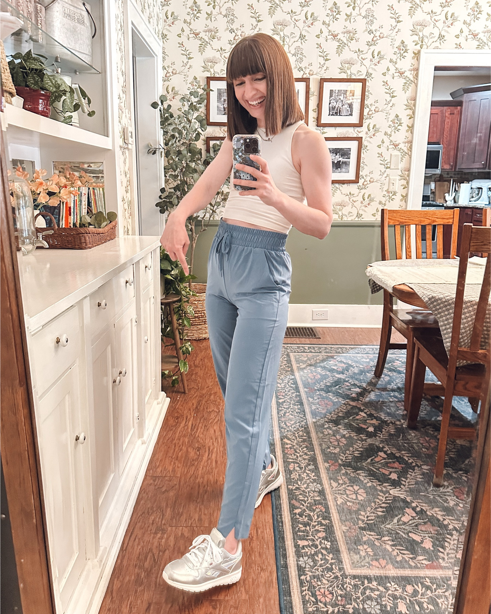 Apparently you can’t just put on Heelys and know how to use them at 35, but I’m ready to roll now. 🫡
📹: Rhett

My pants are “longs” on accident, but I don’t hate them! I’m 5’5”!

#heelys #summerfun #target #oldnavy #reebok 

#LTKActive #LTKSaleAlert #LTKFindsUnder50