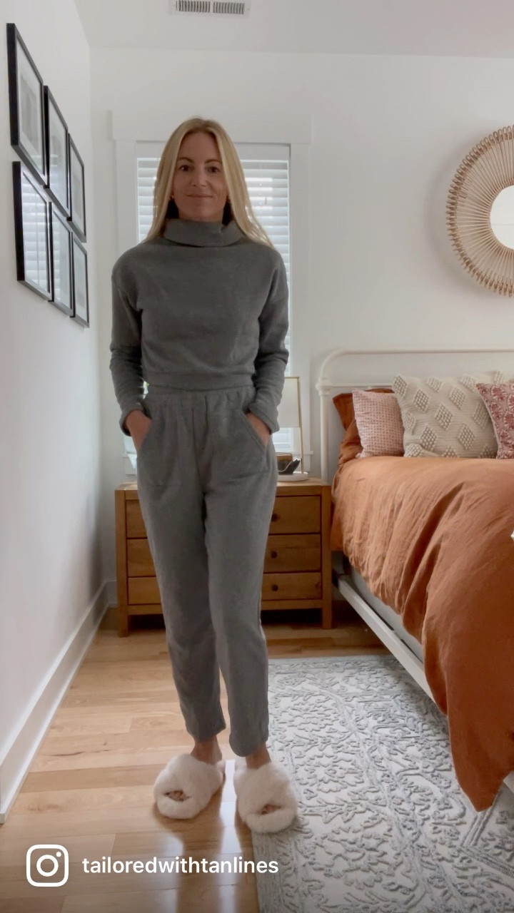 Gearing up for a big Storm soccer tourney weekend in VA for the bigs! 💪🏼⚽️⚡️ Y’all know I’m packing all my soccer mom sweat sets 😘

#LTKunder50